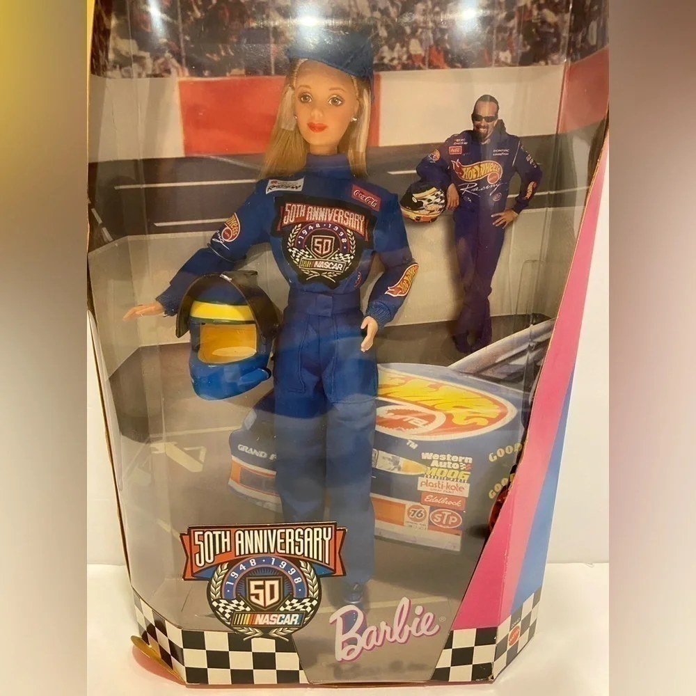 𝅺1998 Mattel Collector Edition 50th Anniversary Nascar Barbie Doll #20442